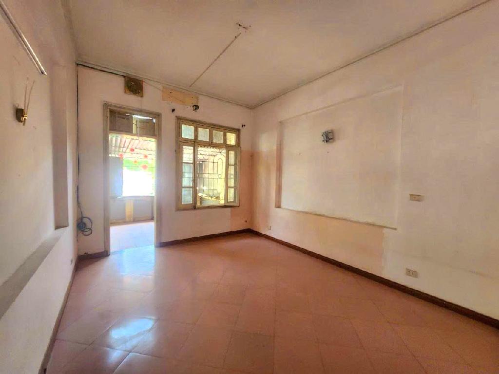 BÁN NHÀ CŨ - PHÂN LÔ - Ô TÔ TRÁNH - PHÙ HỢP XÂY TOÀ NHÀ VĂN PHÒNG