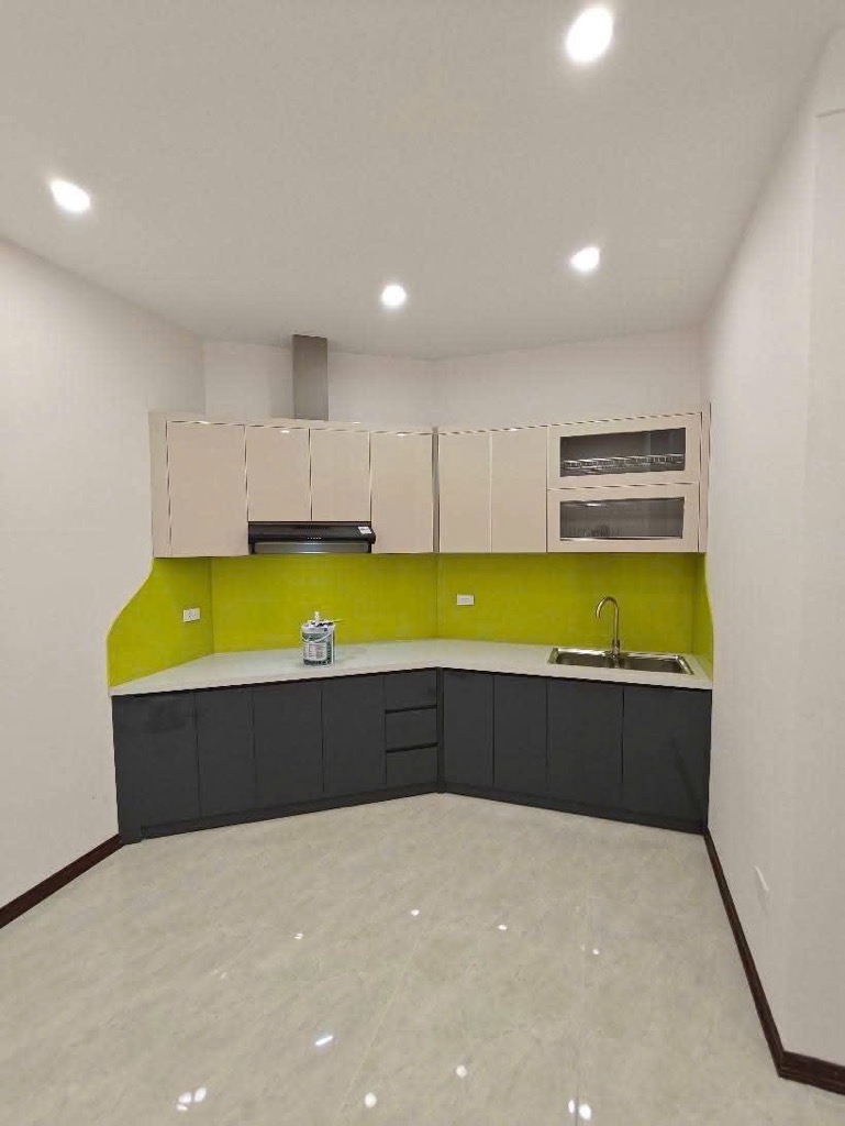 BÁN NHÀ MỚI PHỐ ĐỘI CẤN - 4 NGỦ - 20M RA PHỐ - NHÀ GẦN HỒ - ĐẦY ĐỦ TIỆN ÍCH