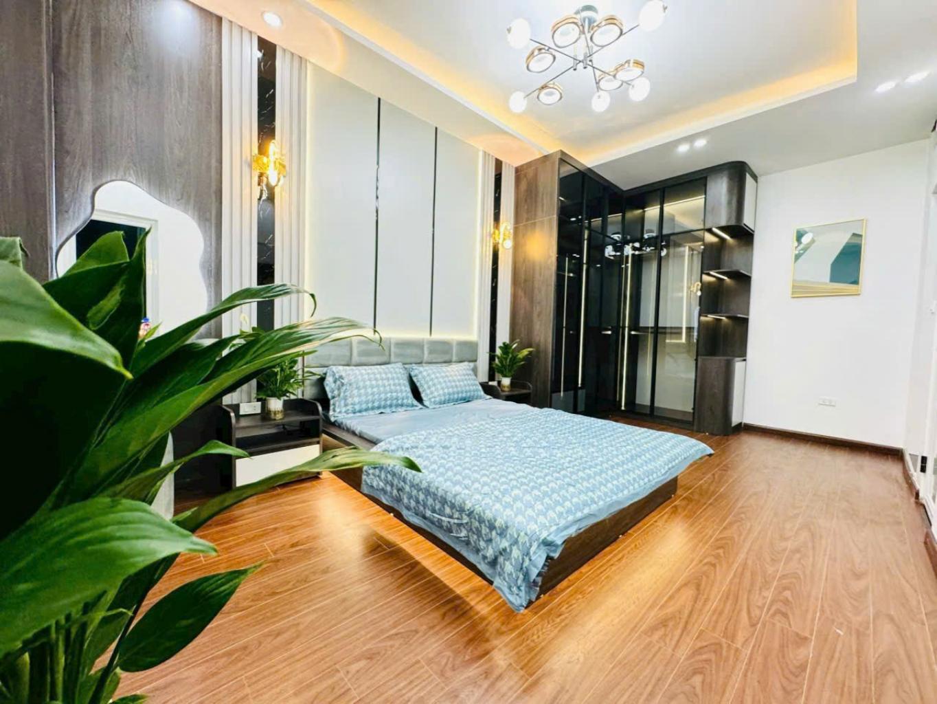 BÁN NHÀ MẶT NGÕ ÔTÔ PHỐ THUỴ KHUÊ - SAU 2 NHÀ RA PHỐ - KINH DOANH SẦM UẤT