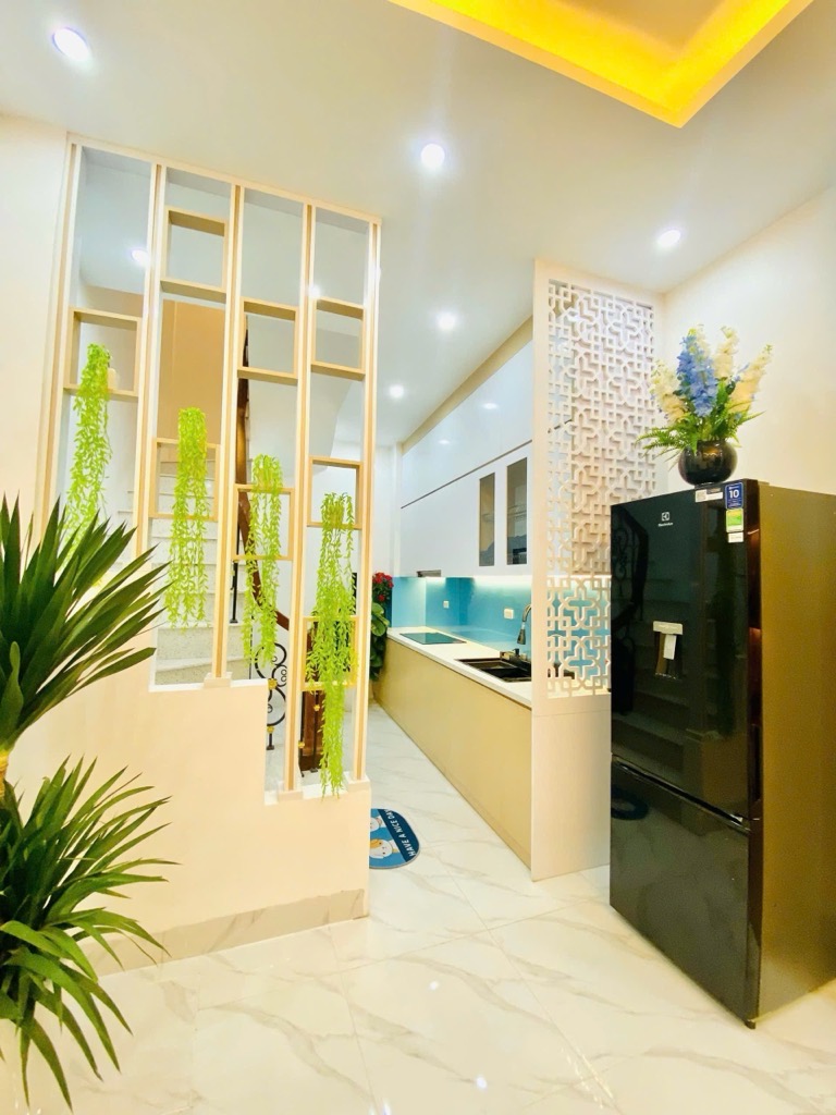 BÁN NHÀ ĐẸP PHỐ TÔN ĐỨC THẮNG - Ở NGAY - FULL NỘI THẤT XỊN - 3 NGỦ ĐỦ CÔNG NĂNG - YÊN TĨNH - VÀI BƯỚC RA PHỐ