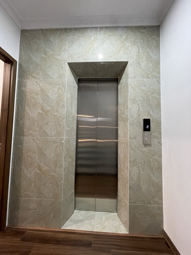 BÁN NHÀ VĂN CAO - 6 TẦNG THANG MÁY - CÁCH Ô TÔ 16M - NHÀ ĐẸP Ở LUÔN - KHU VỰC HIẾM NHÀ BÁN