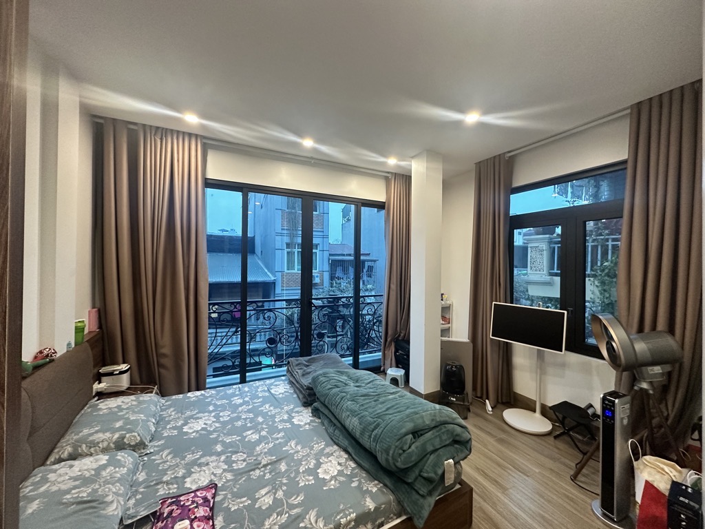 MẶT PHỐ TRUNG TÂM - LÔ GÓC BỀ THẾ - 6 TẦNG - VỈA HÈ RỘNG - KINH DOANH ĐỈNH 