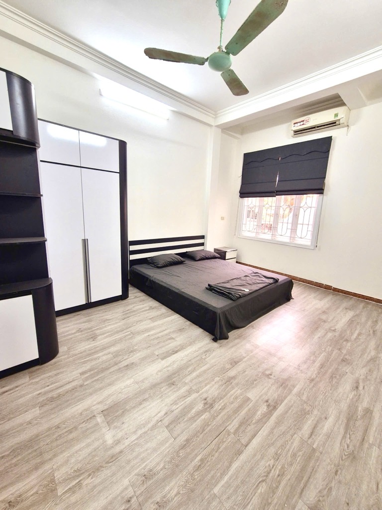 BÁN NHÀ KHÂM THIÊN - GẦN Ô TÔ - NGÕ HƠN 3M, THOÁNG SÁNG - FULL NỘI THẤT LUNG LANH ĐẸP MẮT  