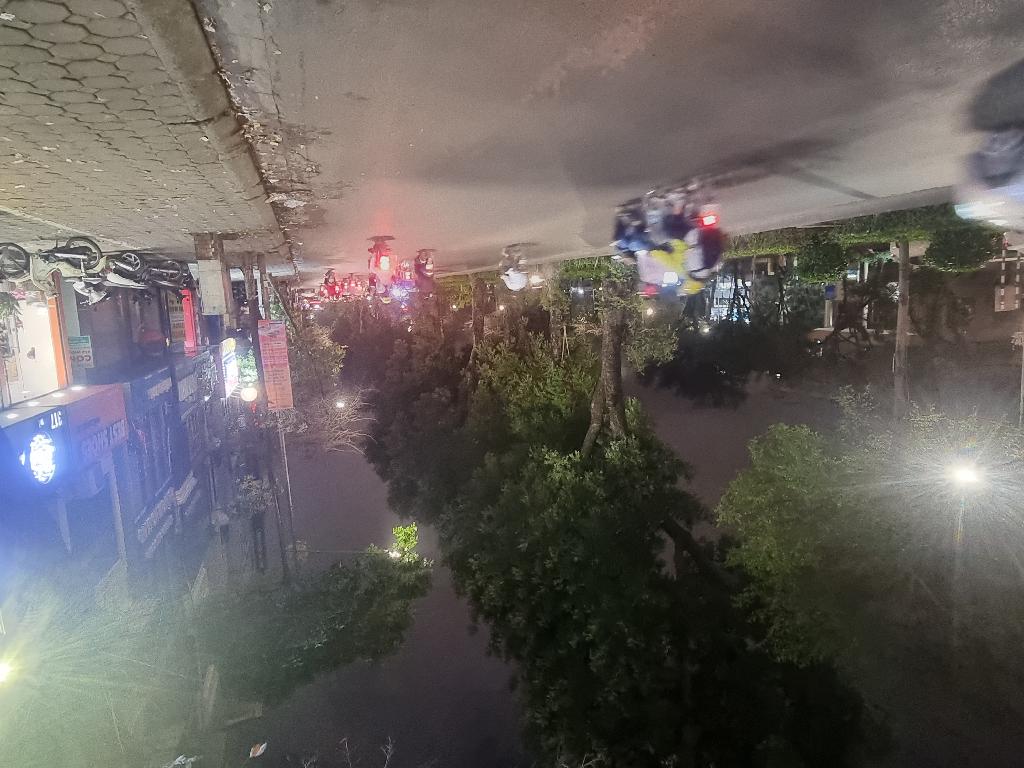 BÁN NHÀ MẶT PHỐ KIM MÃ - CHỦ TỰ XÂY CHẮC CHẮN - ĐANG CHO THUÊ CẢ NHÀ