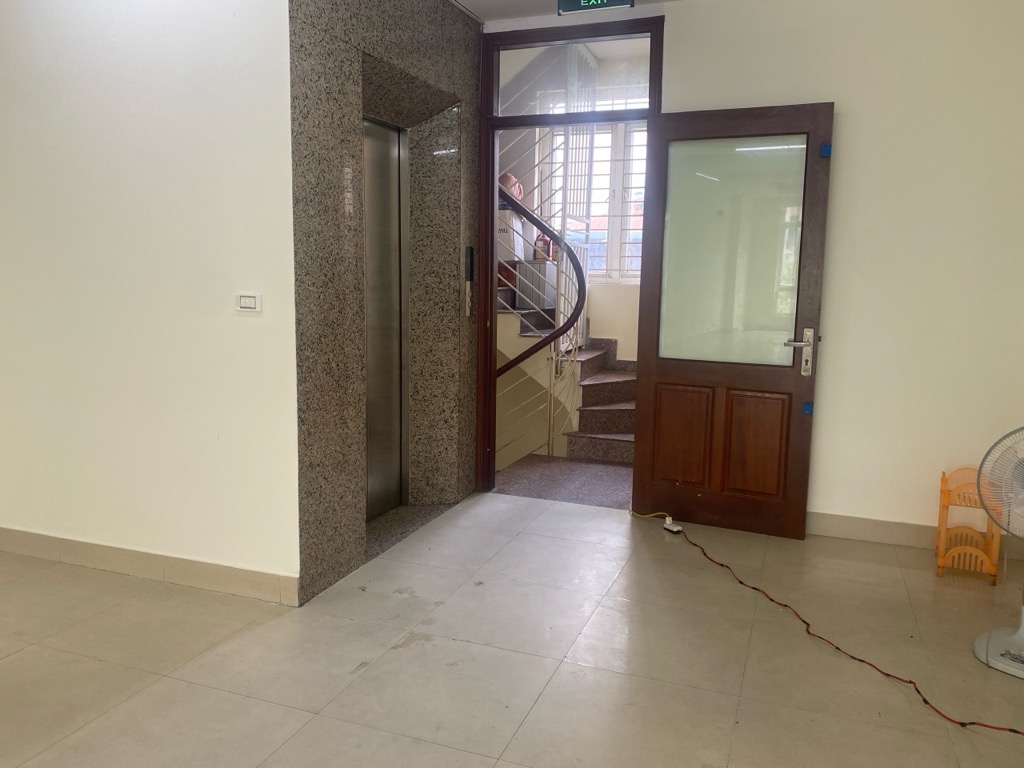 MẶT PHỐ - VỈA HÈ - 6 TẦNG THANG MÁY - KINH DOANH - TRUNG TÂM QUẬN BA ĐÌNH - PHỐ DÂN CƯ ĐÔNG ĐÚC