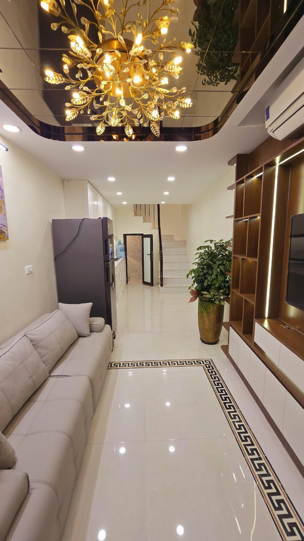 🔥LÔ GÓC - SAU 3 NHÀ RA MẶT PHỐ - TRƯỚC NHÀ RỘNG RÃI - CAM KẾT KO QUY HOẠCH