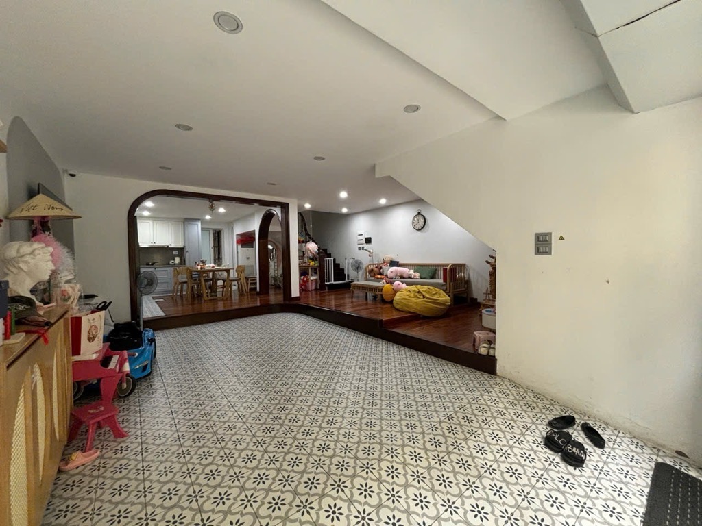 NHÀ MẶT NGÕ Ô TÔ - KHU PHÂN LÔ CÁN BỘ - 20M RA PHỐ - 2 MẶT THOÁNG TRƯỚC SAU