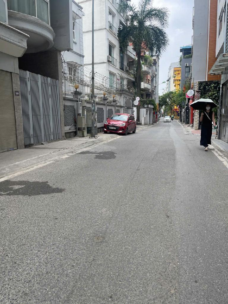 BÁN NHÀ MẶT PHỐ LINH LANG - KINH DOANH ĐỈNH - KHU ĂN CHƠI GIẢI TRÍ NỔI TIẾNG CHO KHÁCH NHẬT, HÀN