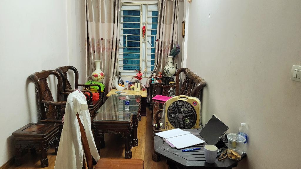 MẶT PHỐ - VỈA HÈ ĐÁ BÓNG - KINH DOANH SẦM UẤT NGÀY ĐÊM - GIÁ ĐẦU TƯ