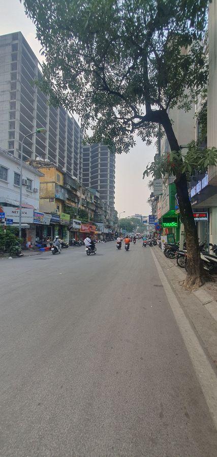 MẶT PHỐ NÚI TRÚC - KINH DOANH ĐỈNH - NHÀ HAI MẶT TIỀN - KHU VỰC NHIỀU DÂN VĂN PHÒNG