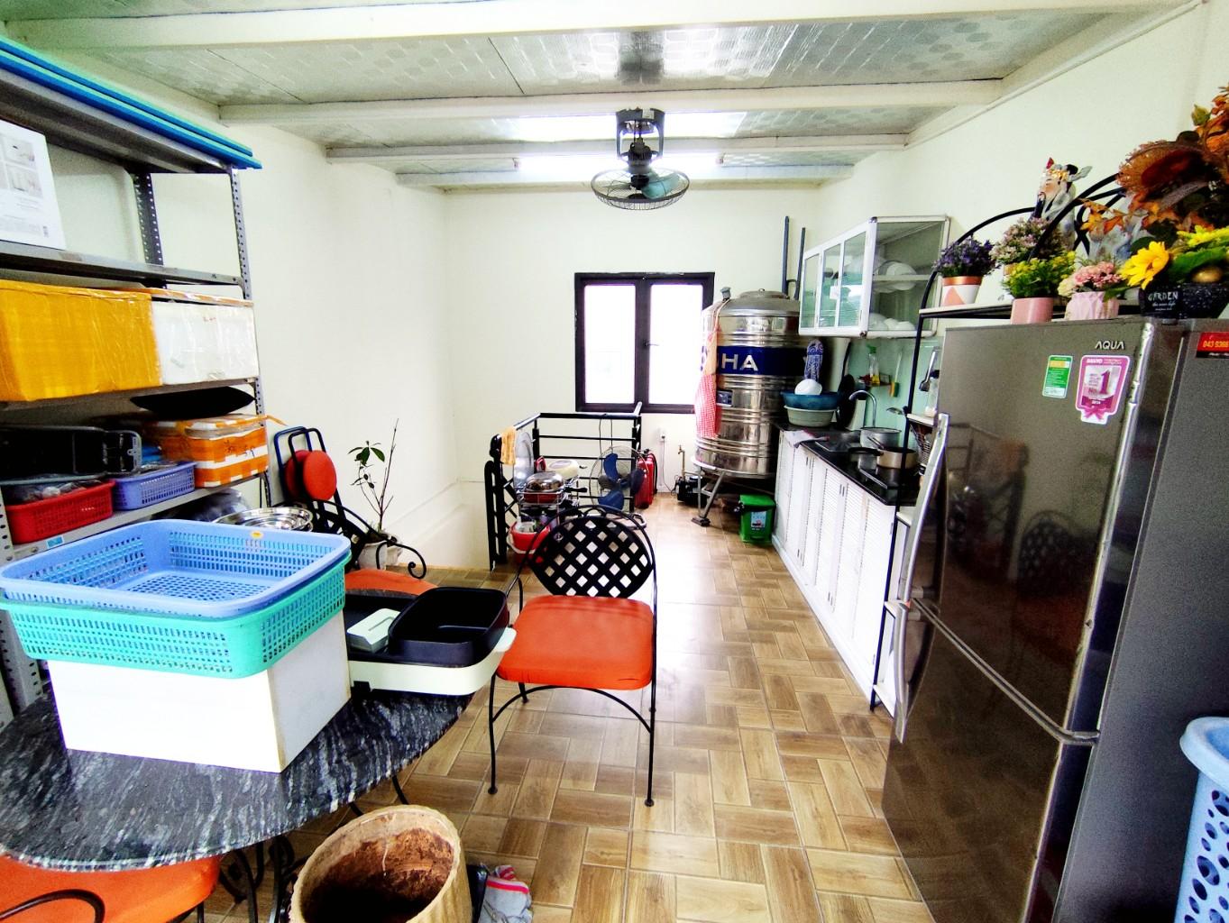 MẶT PHỐ VỈA HÈ KINH DOANH SẦM UẤT - NHỎ TIỀN - NHÀ XÂY 4 TẦNG KHUNG CỘT CHẮC CHẮN