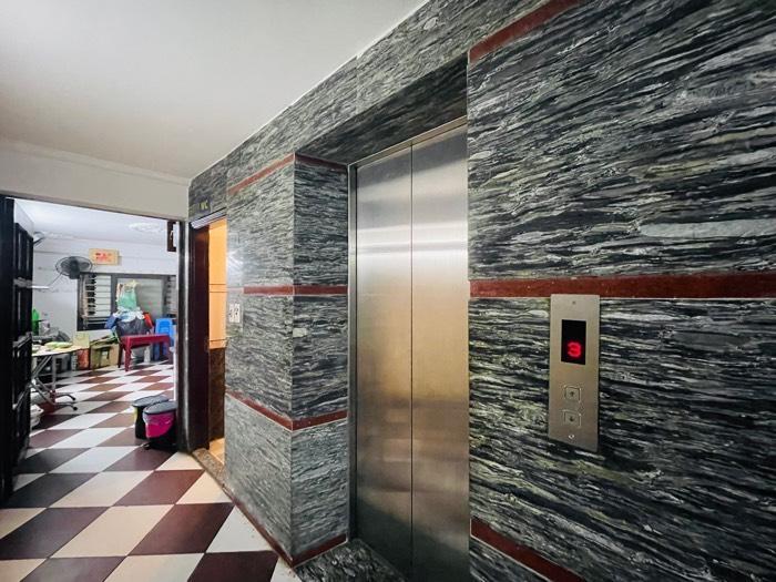 VIP ĐỐNG ĐA - ÔTÔ - KINH DOANH ĐỈNH - DÒNG TIỀN ỔN ĐỊNH - VIEW HỒ - THANG MÁY - VỈA HÈ ĐÁ BÓNG - Ở SƯỚNG