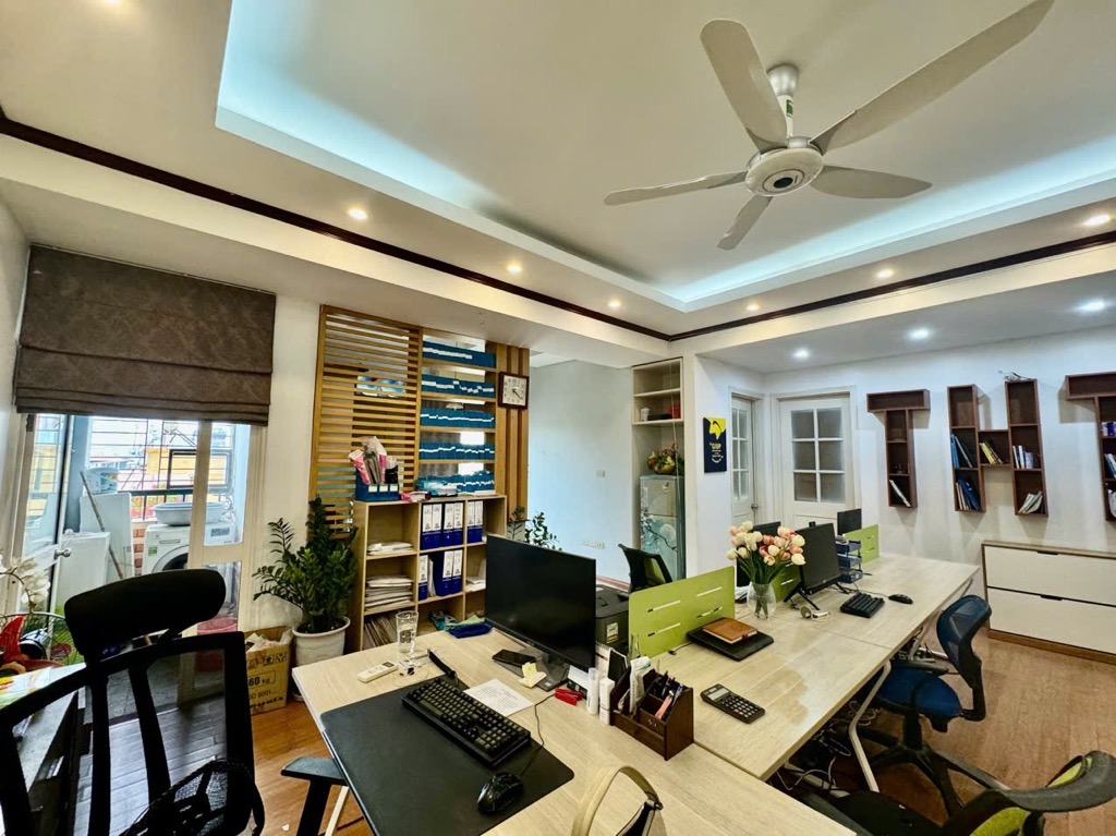 CĂN HỘ CHUNG CƯ THẤP TẦNG 114 TRUNG KÍNH - NHIỀU TIỆN ÍCH - PHÍ DỊCH VỤ THẤP