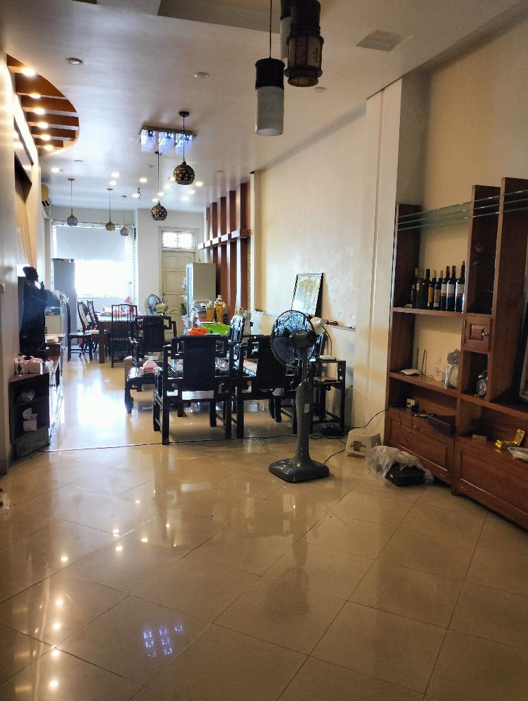 MẶT PHỐ TRUNG TÂM - KINH DOANH SẦM UẤT - SẴN Ô CHỜ THANG MÁY 