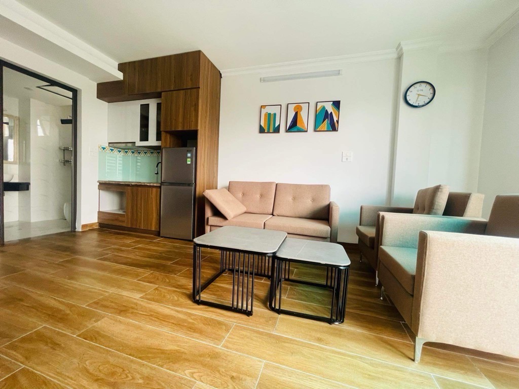 VỊ TRÍ ĐẮC ĐỊA - VIEW HỒ TÂY - 8 TẦNG THANG MÁY - Ô TÔ DỪNG ĐỖ - VÀI BƯỚC RA PHỐ - RA MẶT HỒ TÂY