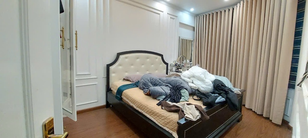 BÁN NHÀ PHÂN LÔ - Ô TÔ 7 CHỖ ĐỖ CỬA VÀO NHÀ - 2 MẶT NGÕ TRƯỚC SAU - 20M RA ĐƯỜNG Ô TÔ TRÁNH