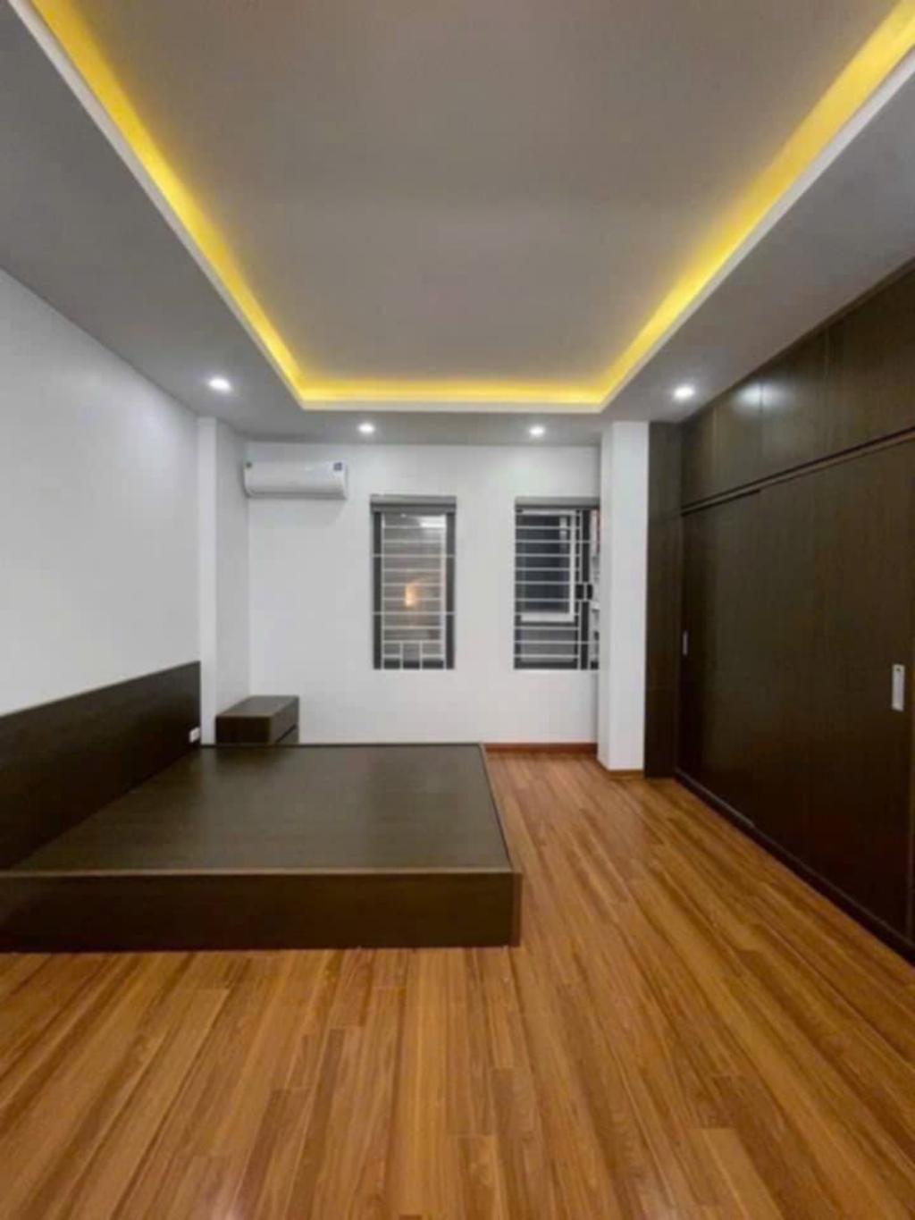 SIÊU PHẨM NHÀ ĐẸP Ở NGAY - LÔ GÓC 2 MẶT NGÕ, BA GÁC ĐỖ CỬA - TẶNG FULL NỘI THẤT 