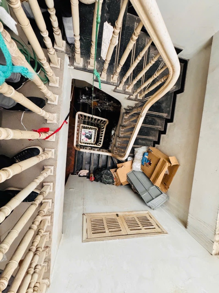 MẶT PHỐ VIP ĐỐNG ĐA - VỈA HÈ BÁT NGÁT - 6 TẦNG - SẴN Ô CHỜ THANG MÁY 