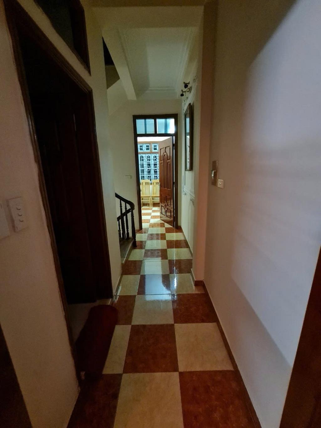 NHÀ DÂN XÂY - NGÕ XE 3 GÁC TRÁNH - KHU VIP - TRƯỚC NHÀ THOÁNG SÁNG - KHU DÂN TRÍ CAO