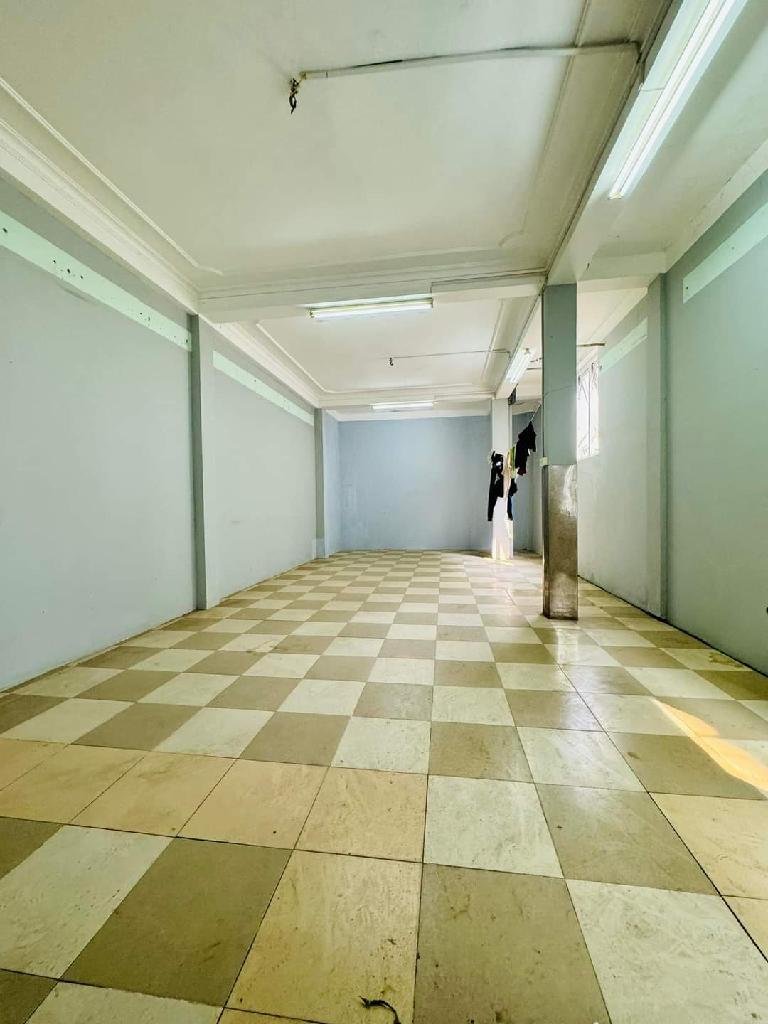 BÁN NHÀ MẶT PHỐ HÀO NAM - LÔ GÓC - VỊ TRÍ ĐẸP - TẶNG THÊM 1 MẶT NGÕ Ô TÔ