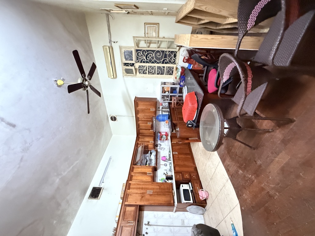 MẶT PHỐ - VỈA HÈ RỘNG - DIỆN TÍCH KHỦNG - GIÁ RẺ NHẤT QUẬN - KINH DOANH SẦM UẤT - VỊ TRÍ ĐẮC ĐỊA TRUNG TÂM QUẬN 