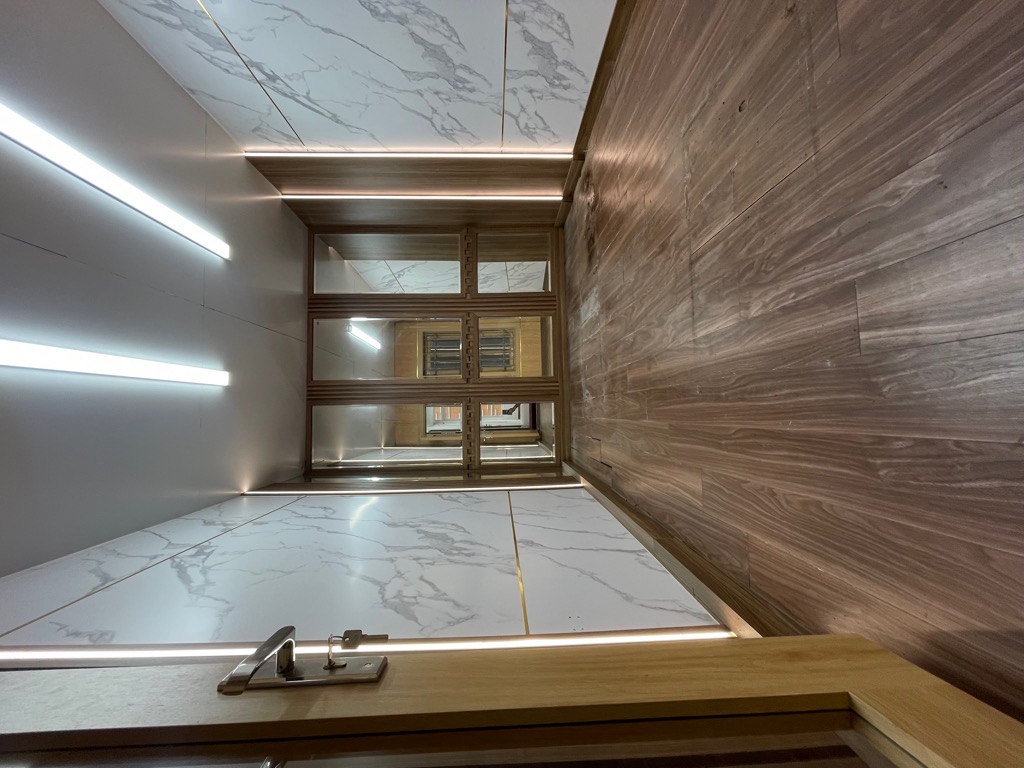 BÁN NHÀ MẶT ĐƯỜNG LÁNG - TẦM TIỀN NHỎ XINH - KINH DOANH SẦM UẤT