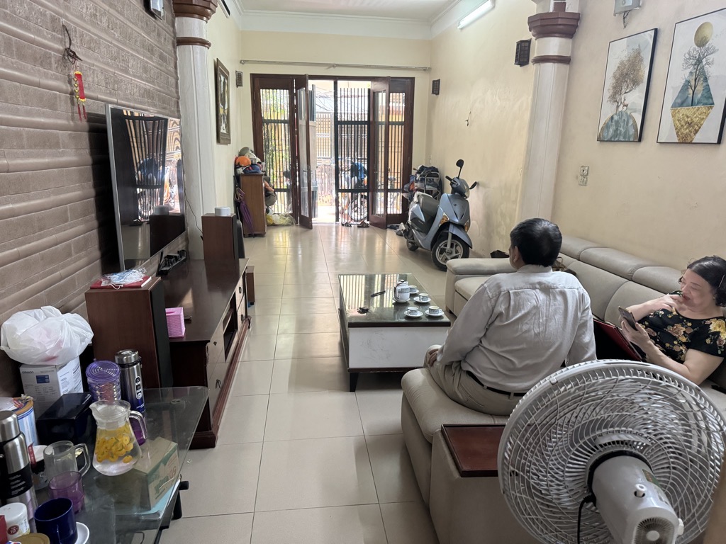 CỰC HIẾM CÓ - GIÁ ĐẦU TƯ - THOÁNG TRƯỚC SAU - DÂN XÂY - SỬA THÀNH CHUNG CƯ HẾT Ý