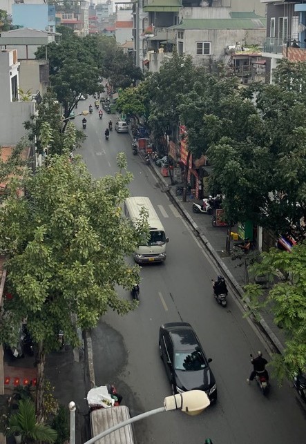 BÁN ĐẤT TẶNG NHÀ PHỐ THUỴ KHUÊ - PHỐ KINH DOANH ĐA NGÀNH NGHỀ