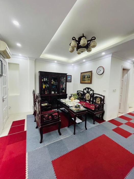 BÁN NHÀ MẶT PHỐ THUỴ KHUÊ - 8 TẦNG THANG MÁY - KINH DOANH SẦM UẤT - VIEW NGẮM TRỌN HỒ TÂY THOÁNG MÁT