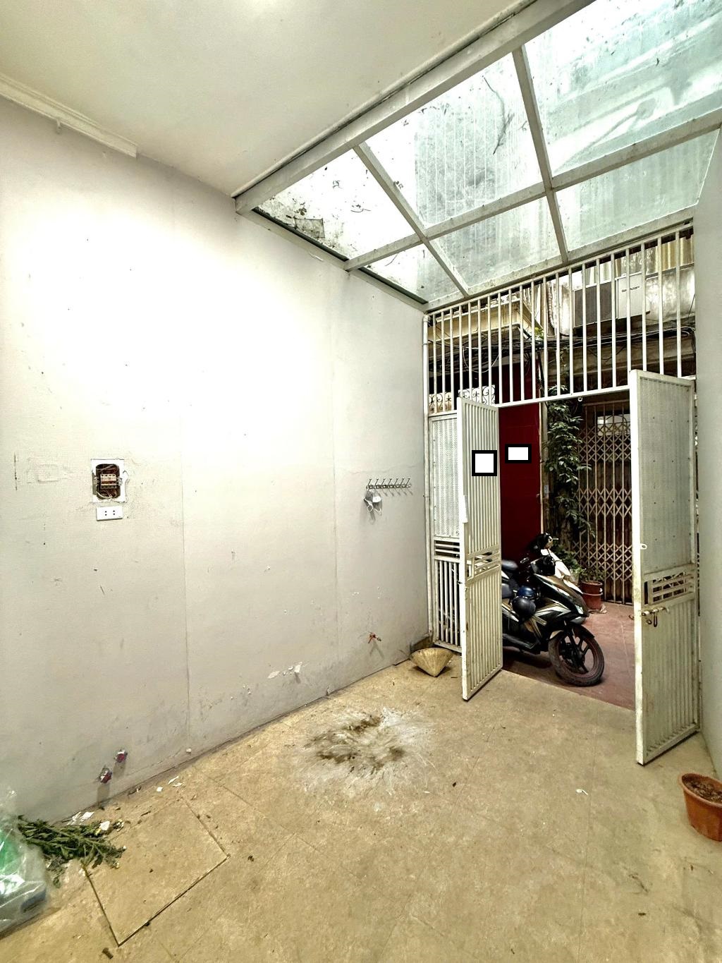 NHÀ ĐẸP DÂN XÂY PHỐ THỊNH QUANG - CÁCH Ô TÔ 5M - THÍCH HỢP XÂY CCMN - TẶNG GPXD 7 TẦNG