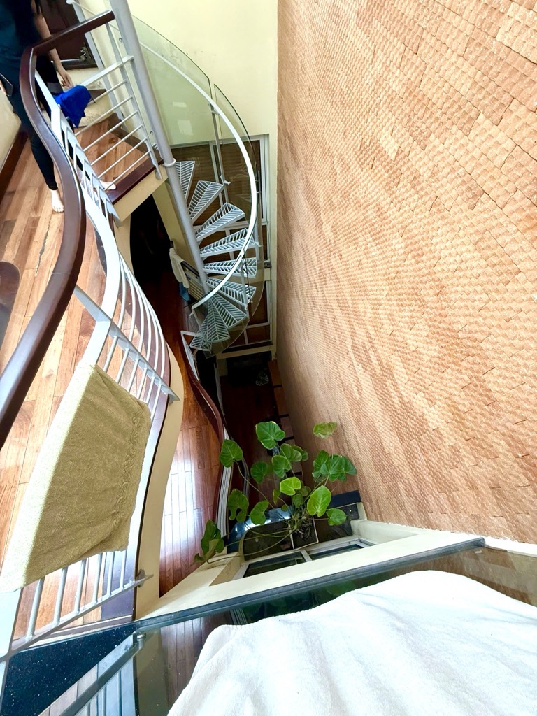 PHÂN LÔ VIP - LÔ ÁP GÓC - VỈA HÈ - Ô TÔ  TRÁNH NHAU - NỘI THẤT TIỀN TỶ - KINH DOANH ĐỈNH - SỔ ĐẸP - NHÀ DÂN XÂY