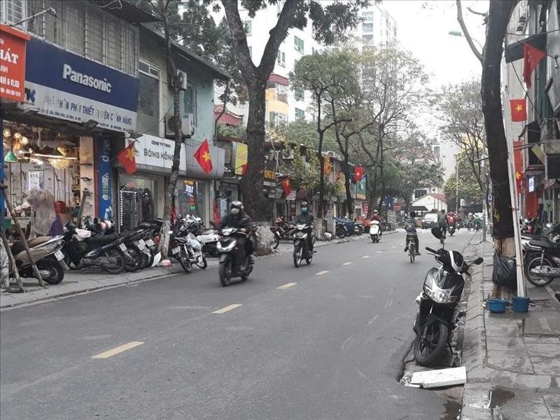 NHÀ MẶT PHỐ ĐỘI CẤN - 3 THOÁNG - KINH DOANH MỌI LOẠI HÌNH – KHÁCH MUA VÊ XÂY 6 TẦNG THANG MÁY TUYỆT VỜI