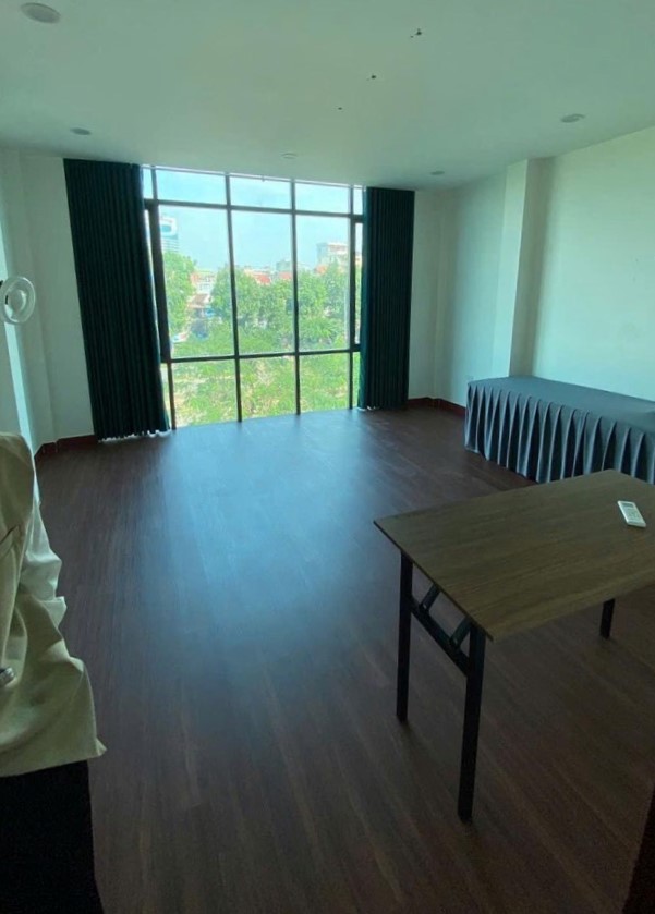 MẶT PHỐ - SỔ ĐỎ NỞ HẬU - TÒA VĂN PHÒNG  - 6 TẦNG THANG MÁY - VIEW MẶT SÔNG - KINH DOANH SẦM UẤT NGÀY ĐÊM