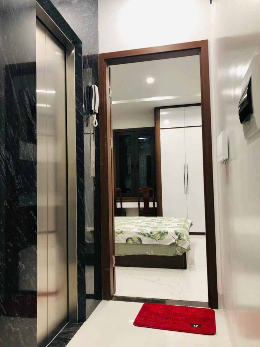 BÁN NHÀ RIÊNG 7 TẦNG THANG MÁY - SAU 3 NHÀ RA PHỐ - LÔ GÓC 2 MẶT RỘNG THOÁNG - KINH DOANH 