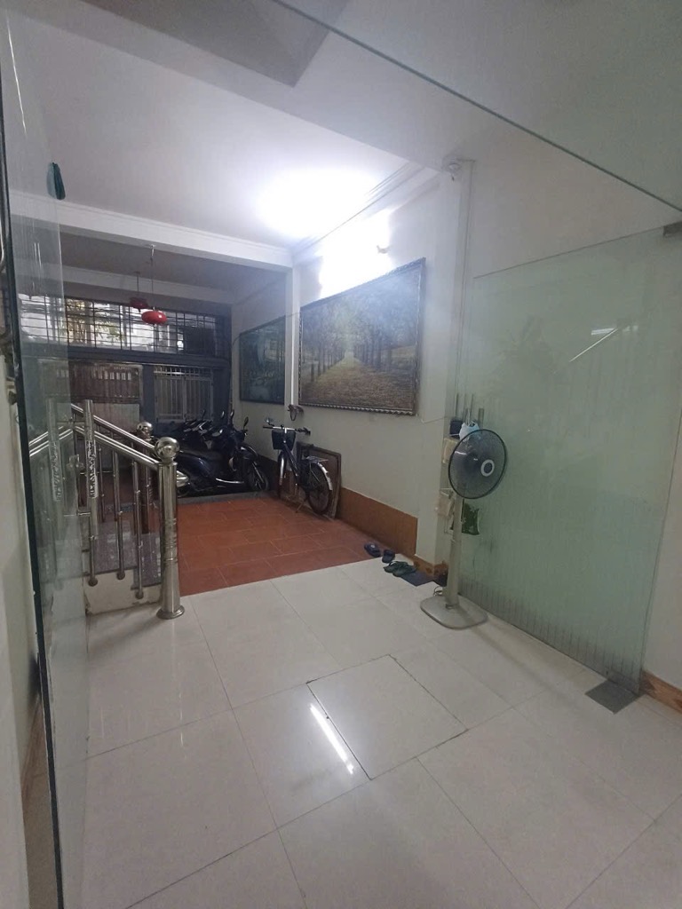 NHÀ DÂN XÂY CỰC KIÊN CỐ - THIẾT KẾ ĐẸP LONG LANH - CHO THUÊ DÒNG TIỀN ĐỈNH - SAU 3 NHÀ RA ĐƯỜNG Ô TÔ