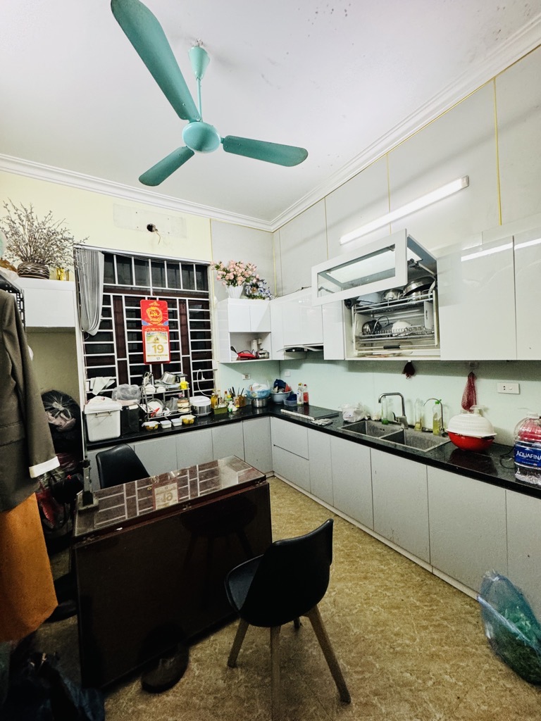 HIẾM - NGÕ THÔNG - LÔ GÓC - 3 THOÁNG - GIÁ ĐẦU TƯ - SỬA SANG LẠI VỀ Ở LÀ HẾT Ý