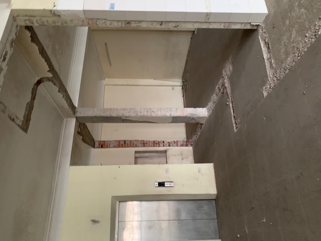 MẶT PHỐ - KINH DOANH - 6 TẦNG THANG MÁY - VỈA HÈ ĐÁ BÓNG