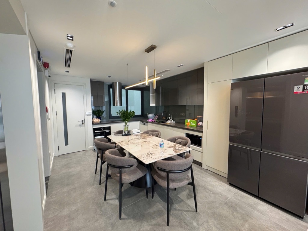 BÁN NHÀ MẶT PHỐ ĐỒNG CỔ - 7 TẦNG THANG MÁY - VỪA KINH DOANH VỪA Ở CỰC KỲ THƠ MỘNG