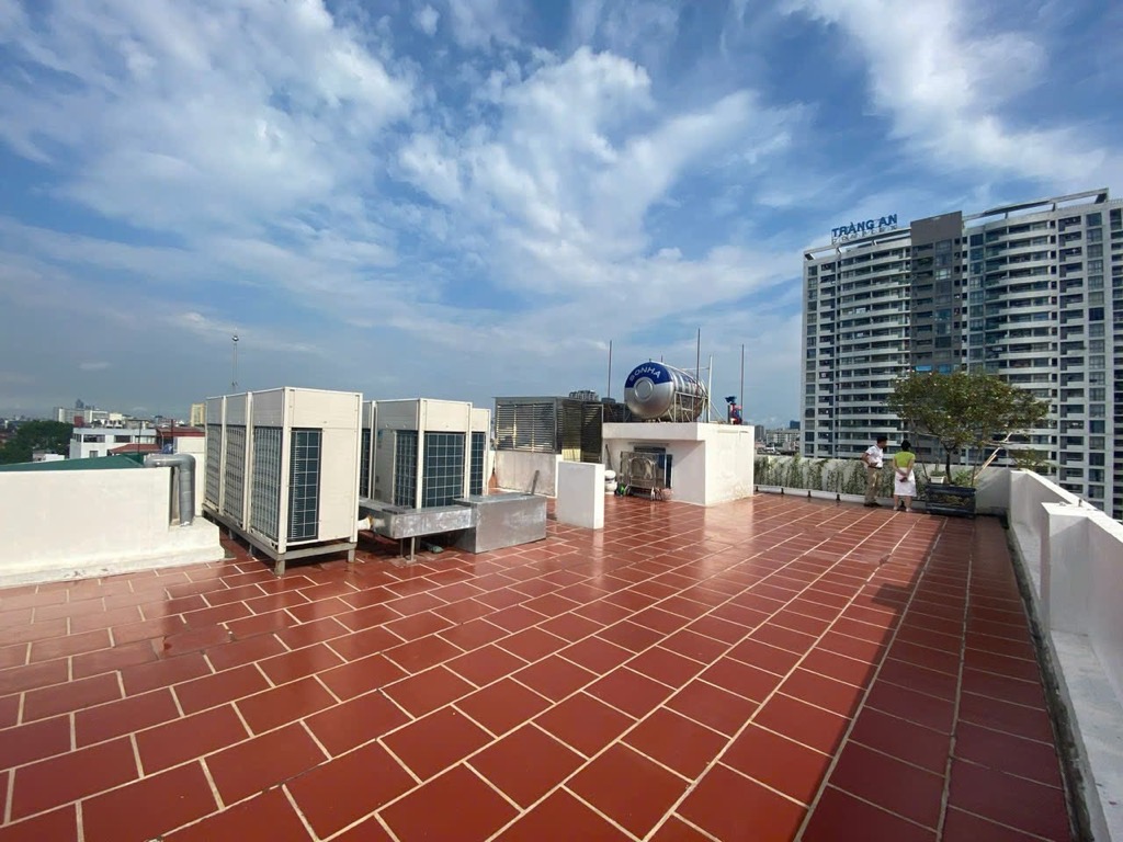 BUILDING MẶT PHỐ VÍP CẦU GIẤY - HAI MẶT TIỀN - VỈA HÈ ĐÁ BÓNG - KINH DOANH VÔ ĐỐI - DÒNG TIỀN KHỦNG 