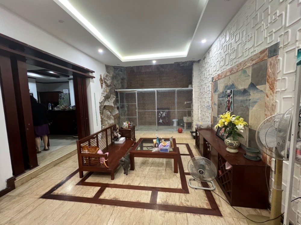 SIÊU HIẾM - SAU 1 NHÀ RA MẶT PHỐ NGUYỄN THÁI HỌC - VỊ TRÍ SIÊU ĐẸP - NHÀ DÂN XÂY TÂM HUYẾT