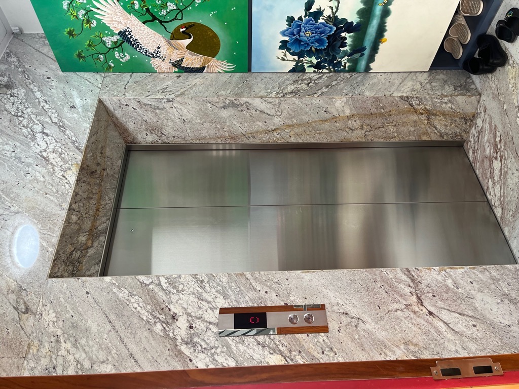 TOÀ VĂN PHÒNG 9 NỔI 1 HẦM KẾT HỢP VỪA Ở VỪA KINH DOANH ĐỈNH CAO - DOANH THU ĐẠT ĐỈNH 2.4 TỶ/NĂM