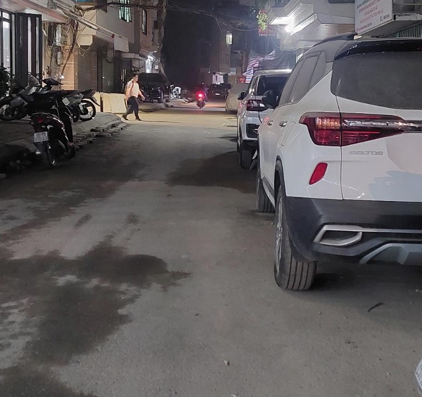 BÁN MẢNH ĐẤT VUÔNG ĐẸP NGÕ Ô TÔ PHỐ THUỴ KHUÊ - VỈA HÈ - MẶT TIỀN 10M - VÀI BƯỚC RA HỒ TÂY