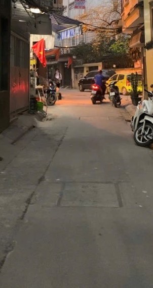 VỊ TRÍ ĐẮC ĐỊA - TRUNG TÂM QUÂN ĐỐNG ĐA - MẶT NGÕ KINH DOANH - NHÀ 2 MẶT NGÕ - 2 BƯỚC CHÂN RA HỒ ĐẮC DI 🥰 