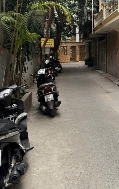 NGÕ Ô TÔ VÀO - ĐỖ DỪNG TRƯỚC NHÀ NGÕ RỘNG 5M - NGÕ THÔNG - NHÀ DÂN XÂY CHẮC CHẮN - MỚI ĐẸP - GẦN PHỐ 