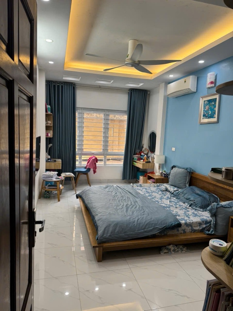 NGÕ Ô TÔ VÀO - ĐỖ DỪNG TRƯỚC NHÀ NGÕ RỘNG 5M - NGÕ THÔNG - NHÀ DÂN XÂY CHẮC CHẮN - MỚI ĐẸP - GẦN PHỐ 