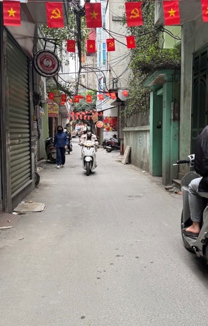 BÁN ĐẤT TẶNG NHÀ MẶT NGÕ KINH DOANH CẦU GIẤY - ĐƠN GIÁ CỰC TỐT