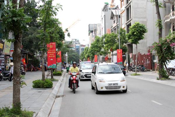 NHÀ MẶT PHỐ MỚI - VỈA HÈ THÊNH THANG - KINH DOANH SẦM UẤT -TRỤC NỐI LIÊN XUÂN THUỶ CẦU GIẤY