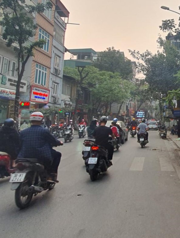 MẶT PHỐ THUỴ KHUÊ - MẶT TIỀN ĐẸP - TẦM TIỀN DỄ QUYẾT ĐỊNH - KINH DOANH ĐỈNH MỌI MẶT HÀNG 