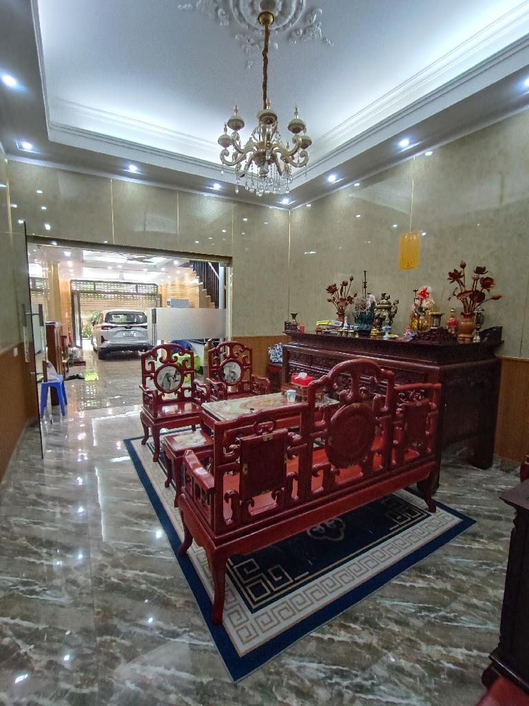 MẶT PHỐ TRUNG TÂM - NHÀ ĐẸP Ở NGAY - 2 MẶT THOÁNG TRƯỚC SAU - KINH DOANH - VỪA Ở VỪA CHO THUÊ - KHU VỰC TÂY NHIỀU HƠN TA 