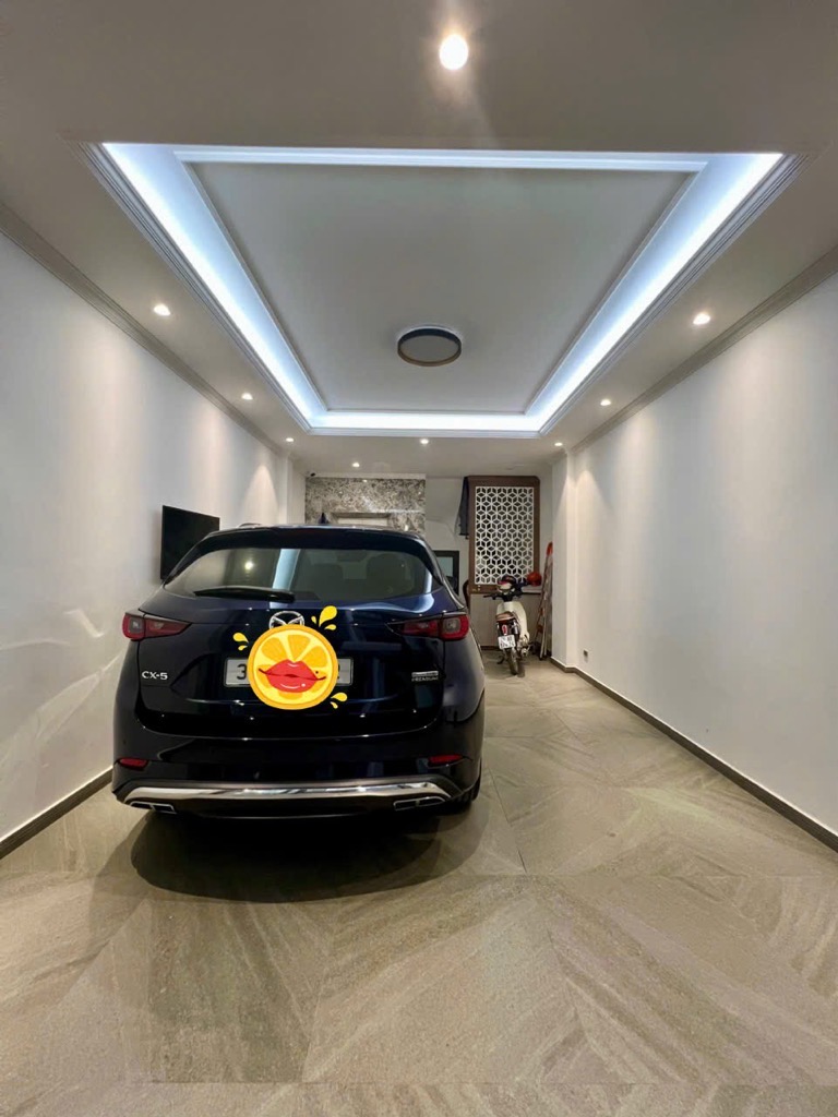 KHU VIP CẦU GIẤY 800A - 7 TẦNG THANG MÁY - GARA Ô TÔ - KINH DOANH